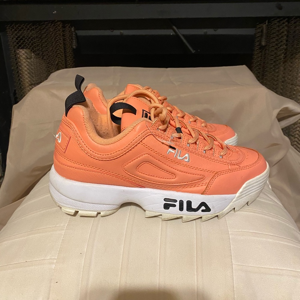 Pink Filas - Picture 2 of 4
